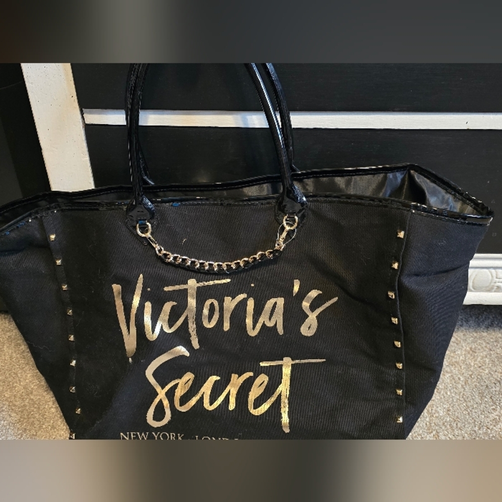 Victoria's Secret "Love Victoria" 2018 Black and Gold Tote Bag